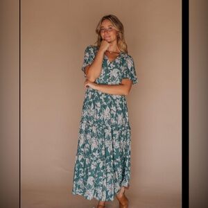 FEHRNVI Floral Green Dress with Short Sleeves